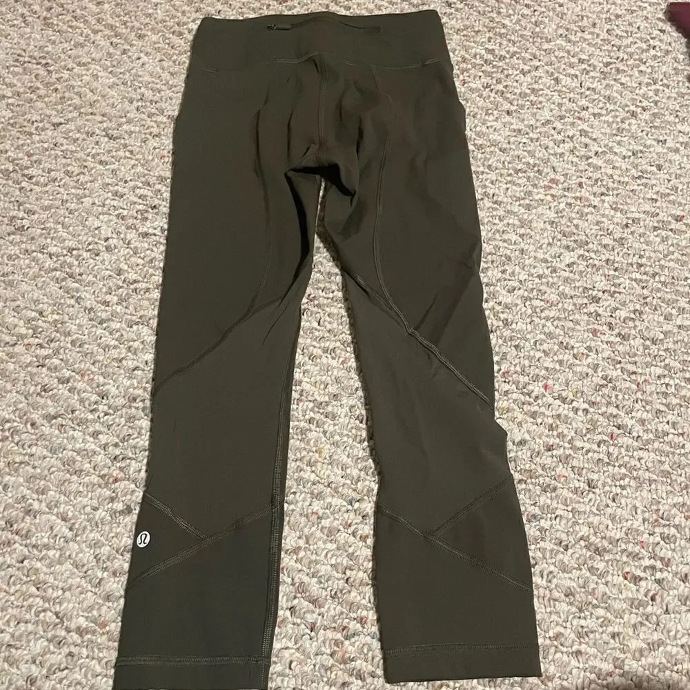 Lululemon Pace Rival Crop *Full-On Luxtreme 22